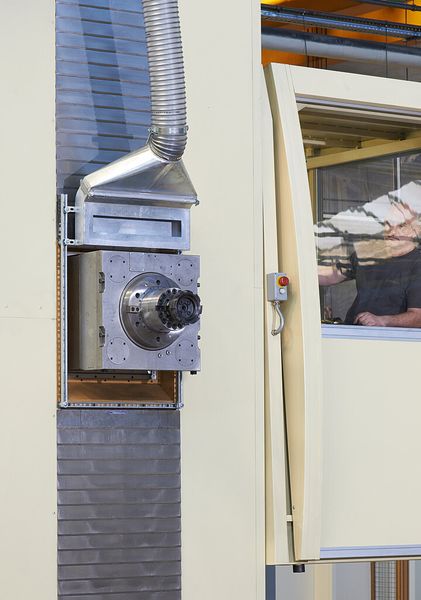 Bild 4: Der hydrostatisch geführte Tragbalken stellt die hohe Genauigkeit sicher. (Bild: Union)