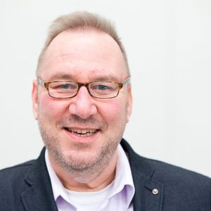 Bernhard Müller-Hildebrand ist Fachjournalist in Düsseldorf und spezialisiert auf die Themen Digitalisierung, Internet oft Things und Industrie 4.0.(Bild:  Autor)