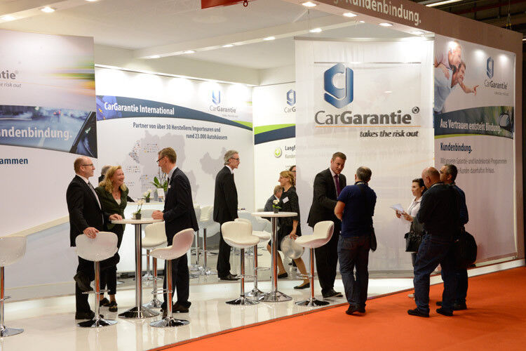 Der Car-Garantie-Stand auf der diesjährigen Automechanika in Halle 9.1 ist gut besucht. (Foto: Mack)