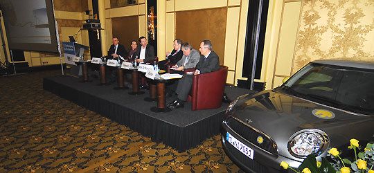 „Ständig unter Strom“: Vorträge und Podiumsdiskussion zur Zukunft des Elektroantriebs. (Archiv: Vogel Business Media)