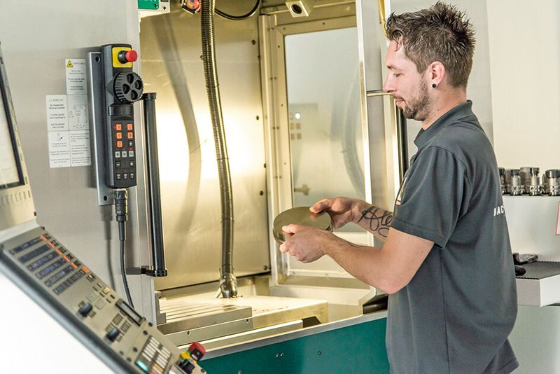 Am neuen Produktionsstandort in Balingen können Kunden ihre Werkzeuge direkt unter Praxisbedingungen testen. (Bild: Nachreiner)