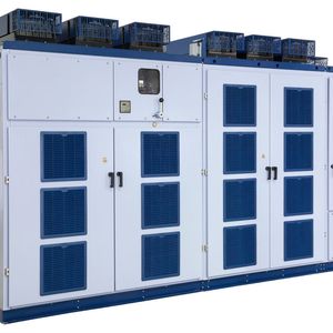 Die Mittelspannungs-Umrichter MVW3000 lassen sich schnell und einfach installieren und in Betrieb nehmen.