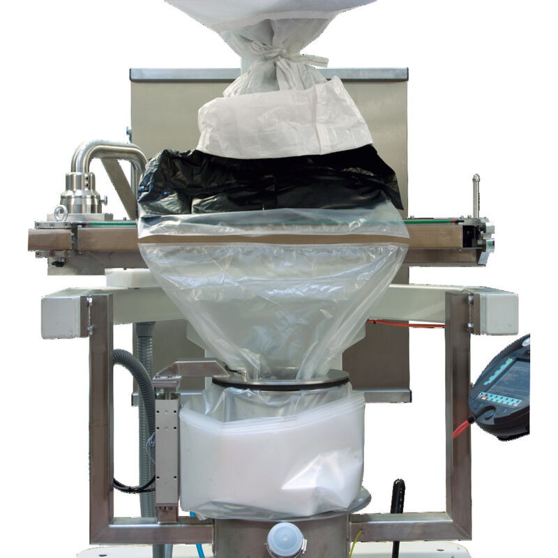 Das System ist speziell für das absolut staub- und kontaminationsfreie Befüllen und Entleeren von hoch toxischen Produkten (bis OEB 5), hier im Bild das Entleeren eines Big-Bags.