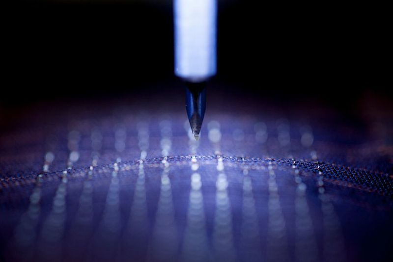 Das CSEM Centre Suisse d'Electronique et de Microtechnique SA ist eine schweizerische Forschungs- und Entwicklungsfirma mit Schwerpunkt in der Mikrotechnologie. Industriepartner profitieren von individuell zugeschnittenen Innovationen.  (CSEM)