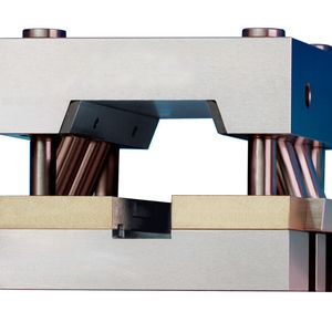 Geht es um die sichere Entformung komplexer Spritzgussteile aus Kunststoff, so empfiehlt Hasco den Griff zu dieser neuen und modular Backenwerkzeug-Reihe mit der Artikelnummer K2500/... .