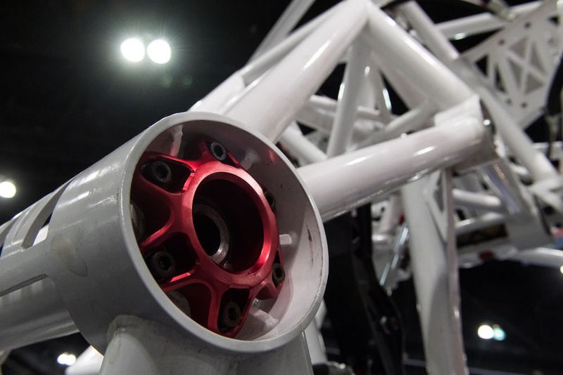 Impressionen des Mech-Racers Prosthesis (Narrative Images)