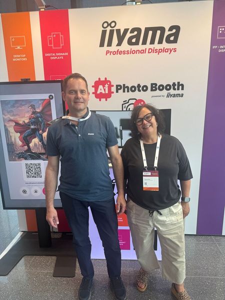 AI Photo Booth bei Ole Jacobs und Susanne Nas (iiyama) (Bild: Vogel IT-Medien GmbH)