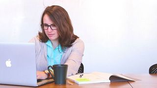  Mit Zugriffsmöglichkeiten auf Plattformen und Tools sollen IoT-, Blockchain- und KI-Start-ups "aktiviert" werden.  (Bild: gemeinfrei)