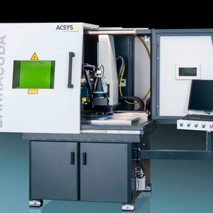 Als Allrounder für industrielle Bedürfnisse beschreibt Acsys seine Barracuda-Anlage. Highspeed-Laserköpfe sorgten für eine schnelle und dennoch hoch präzise Beschriftung oder Gravur von Werkstückoberflächen.