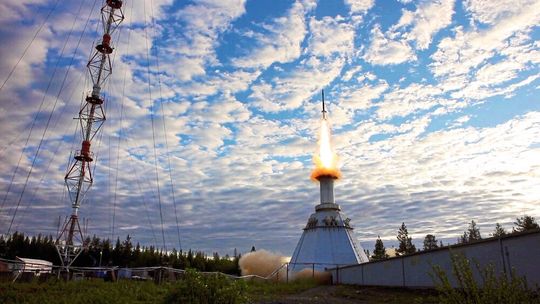 Start der ATEK/MAPHEUS-8 am 13. Juni 2019, vorbereitet und durchgeführt durch die Abteilung Mobile Raketenbasis (MORABA) des DLR. Nun sind die Daten ausgewertet. Start der ATEK/MAPHEUS-8 am 13. Juni 2019, vorbereitet und durchgeführt durch die Abteilung Mobile Raketenbasis (MORABA) des DLR. Nun sind die Daten ausgewertet.
