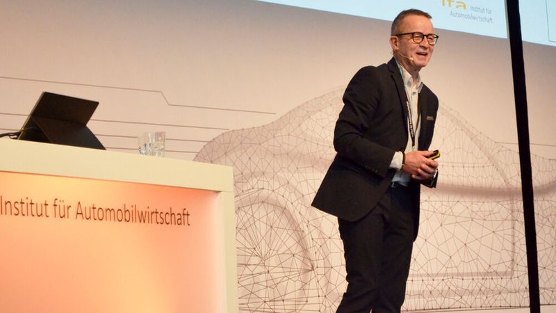 Als Gastgeber etabliert – Prof. Stefan Reindl: „Wir müssen uns mit dem Klimawandel beschäftigen.“ (Bild: Reherg / VCG)