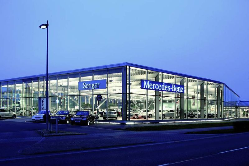 Mercedes-Benz-Händler aus Tradition: Der Hauptsitz der Senger-Gruppe in Rheine. (Archiv: Vogel Business Media)