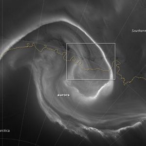 (NASA)