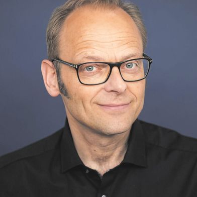 „Der richtige Weg wäre jetzt, viel mehr Batteriesysteme ins System zu bringen, weil sie den Markt entlasten und teures Gas verdrängen“, so Tim Meyer. (Bild: Nina Grützmacher Fotografie)