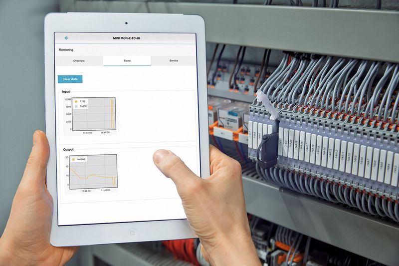 Mit der App für Mini Analog Pro lassen sich die Daten auch via Bluetooth per Smart Phone einstellen. (Phoenix Contact)
