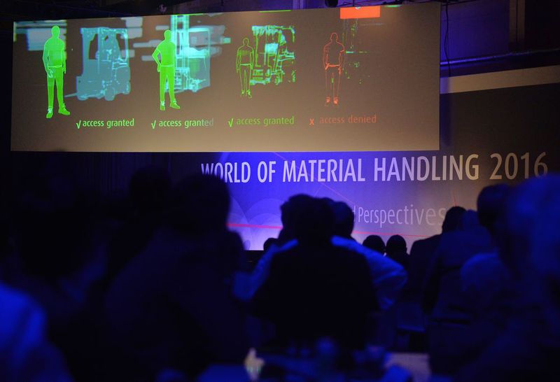 Mit über 7000 Gästen aus rund 50 Ländern ging die Hausmesse „World of Material Handling“ von Linde-MH mit einem Besucherrekord zu Ende. (Bild: Linde-MH)