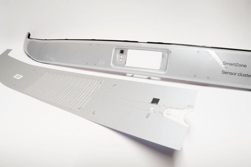 Mit WEAM können aber günstig und designerisch flexibel sogenannte Radom-Heizungen additiv gefertigt werden. Sie sparen bei batterieelektrischen Autos Strom. (Bild: Fraunhofer IWU)