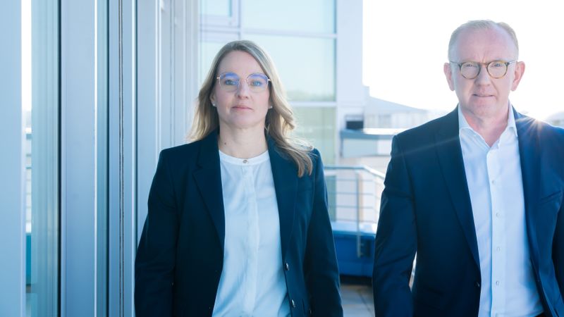 CFO Natascha Sander und CEO Michael Finger(Bild:  Technotrans)