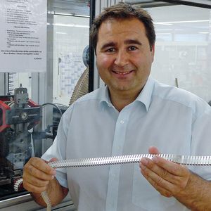 Axel Wennes, Geschäftsführer der SWS Packaging GmbH in Leingarten: „Wir fertigen für eine Vielzahl von Produkten Blistergurte nach Maß. Teilweise hochsensible, kleinste, aber auch größere Bauteile werden darin sauber, trocken und entnahmegerecht verpackt.“