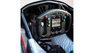 Das Lenkrad des Fasttube-Renners (Ole Kroeger)