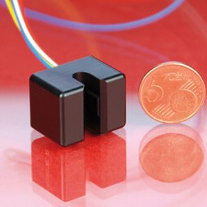 Berührungslose Luftblasendetektion: Die Sonocheck-Produktreihe umfasst neben dem für medizinische Anwendungen konzipierten ABD05 auch den Miniatursensor ABD07 sowie den Industriesensor ABD06 (v.l.n.r)