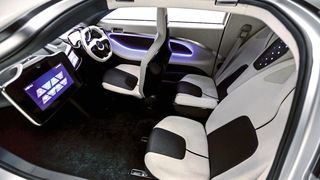 Der Innenraum des Konzeptfahrzeugs von Asahi Kasei: Deren Tochterunternehmen Sage Automotive Interiors entwickelt Stoffe für Sitzbezüge. (Asahi Kasei)