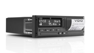 Jetzt vom vom Kraftfahrt-Bundesamt zugelassen: der intelligente Tachograph VDO DTCO 4.1 von Continental.  (Bild: Continental)