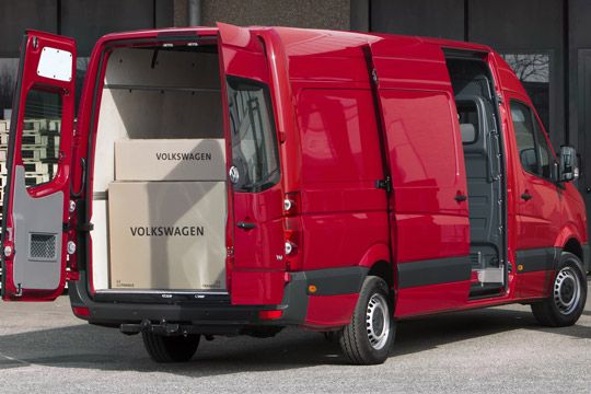 Die lichte Durchladebreite der Schiebetür misst beim mittleren und langen Radstand 1300 Millimeter. (Foto: Volkswagen)