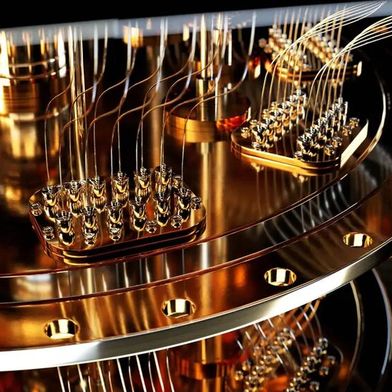 Quantensprünge sind zwar – bisher jedenfalls – die kleinsten Hüpfer der Welt, aber der Quantecomputer sorgt im realen Leben für große Sprünge in vielen Disziplinen. Das wollen das Fraunhofer ISC aus Würzburg und das italienische Unternehmen Algorithmiq in der Materialforschung beweisen ... (Bild: IBM)
