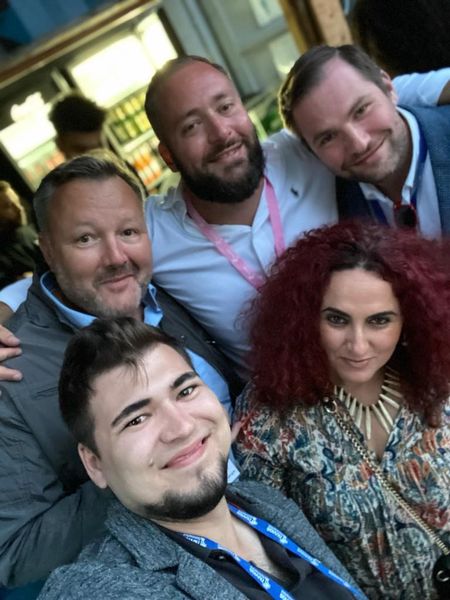 Ob Ramazzotti oder Sambuca, (v. l.) wir sind nicht wählerisch. (IT-BUSINESS)