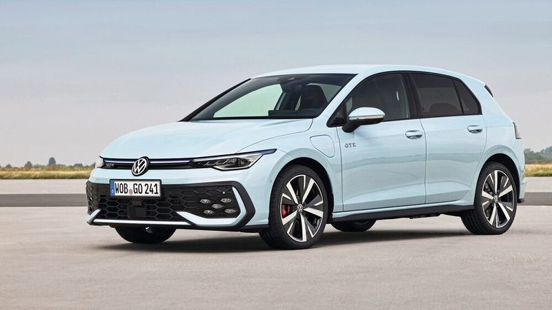 Platz eins in der Kompaktklasse im Juni 2024: der VW Golf mit 8.423 Neuzulassungen (Bild: Christoph Borries)