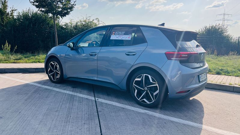 Der ADAC testet seit mehreren Jahren einen Volkswagen ID 3.(Bild:  ADAC/Matthias Vogt)