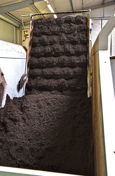 Förderanlage für den Wurmhumus. (Stefanie Michel)
