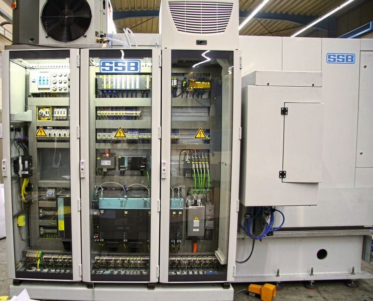 Neben der hohen Fertigungstiefe arbeitet SSB-Maschinenbau mit führenden Technologiepartnern zusammen. Das sind unter anderem Unternehmen, die auf Software, Internet der Dinge, Künstliche Intelligenz oder Konnektivität spezialisiert sind. (Bild: SSB-Maschinenbau GmbH)