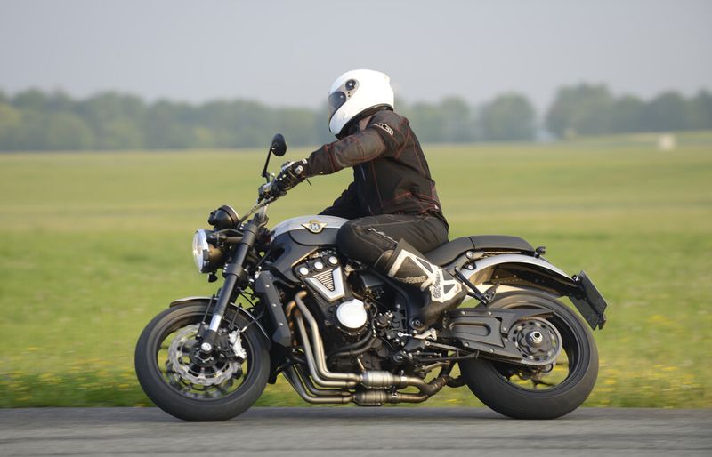 Die Horex VR6 Roadster ist mittlerweile unterwegs. (Bild: Horex)