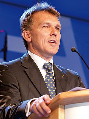 „Bodenständigkeit, das war die Devise, die uns vorangetrieben hat.“ Peter Fenkl, Vorstandsvorsitzender der Ziehl-Abegg AG in Künzelsau, zum 100-jährigen Bestehen des Unternehmens. Bild: Ziehl-Abegg (Archiv: Vogel Business Media)