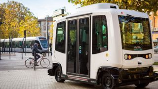Drei EVA-Shuttles sind seit Mitte April in Karlsruhe unterwegs. (Bild: easymile)