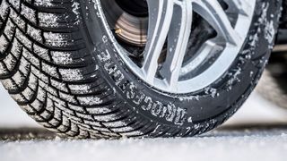 Testsieger in der Größe 205/55 R16 91H: der  Bridgestone Blizzak LM 005. (Bridgestone)