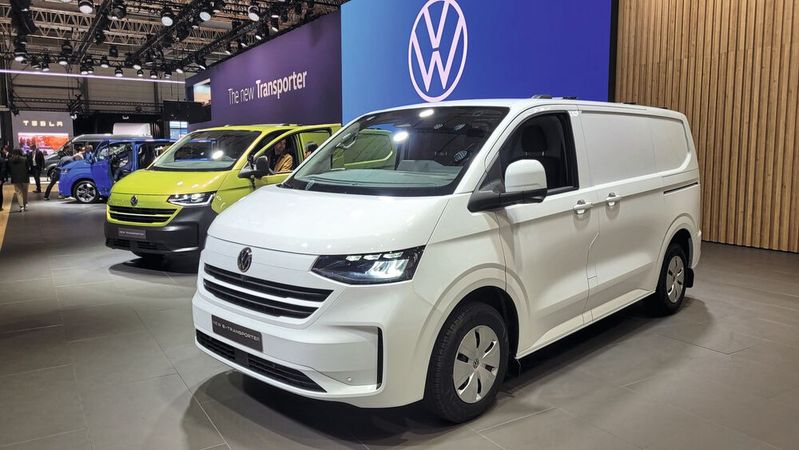 Die neue siebte Generation des VW-Transporters startete im Herbst.(Bild:  Wehner – VCG)