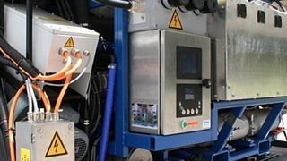Die Deutsche Mechatronics reduziert die Größe von Brennstoffzellen-Systemen für den mobilen Einsatz – hier ein Kleinseriensystem von Proton Motor Fuel Cell. (Archiv: Vogel Business Media)