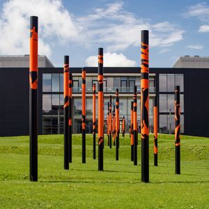 Das neue Katalyseforschungszentrum an der Technischen Universität München. An den Gesamtbaukosten in Höhe von 84,5 Millionen Euro beteiligte sich aufgrund der überregionalen Bedeutung des Zentrums auch das Bundesministerium für Forschung und Technologie (BMBF).