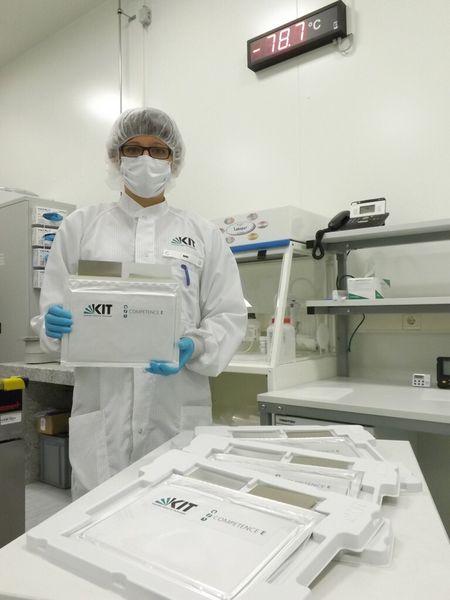 Dank des Trockenraums mit einem Taupunkt von fast -80 °C lassen sich hochwertige Batterien zusammenbauen. (Bild: Kit)