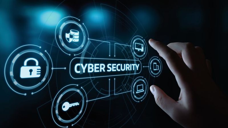 Ende November 2024 tritt der Cyber Resilience Act EU-weit in Kraft, die erste CE-relevante Regulierung zum Thema Cybersecurity für Produkte; dann starten auch die Übergangsfristen.(Bild:  Sikov - stock.adobe.com)