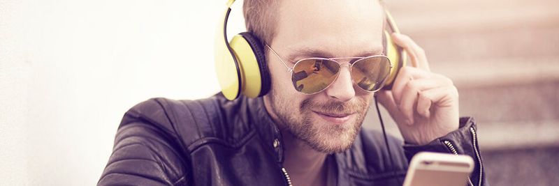 Flexible Cloud-Nutzung oder die Skalierung von Kapazitäten kann so einfach sein wie das Streaming von Songs oder Podcasts.(Bild:  gemeinfrei© Sammy-Williams /  Pixabay)