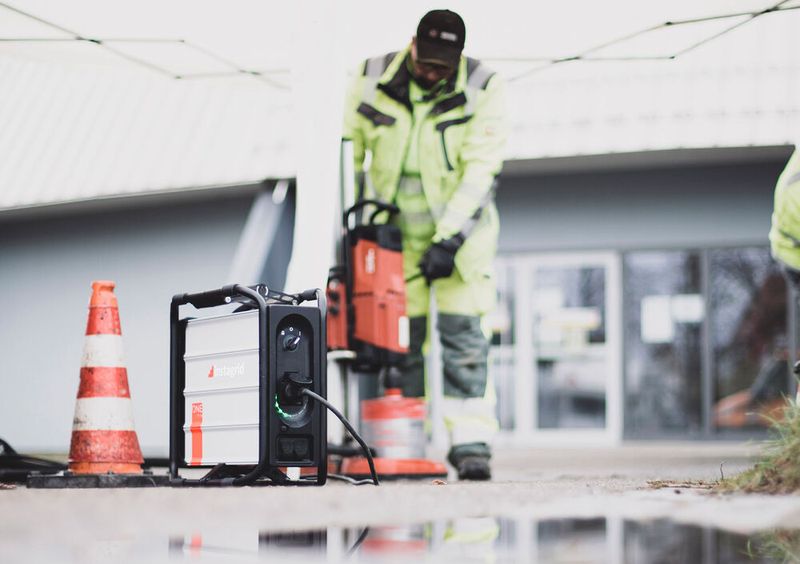 Tragbares Batterie-System von Instagrid (Bild: IF Design/Instagrid)