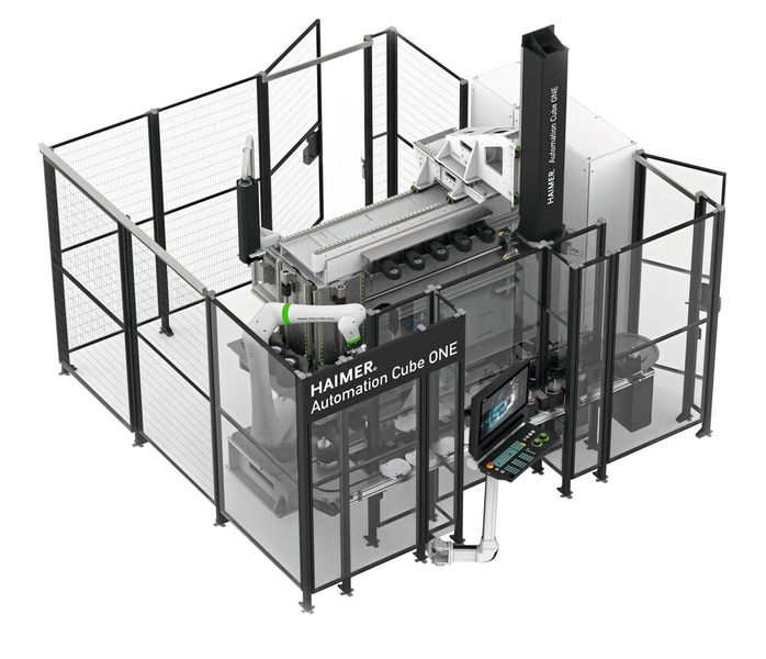 Der neue «Automation Cube One» mit Siemens-«Sinumerik One»-Steuerung ist eine massive Roboterzelle für den 24/7-Betrieb. Er ist in der Lage, ein Komplett-Werkzeug in nur 120 Sekunden aus- und einzuschrumpfen, zu vermessen und die Daten zur Maschine und in Datenbanken zu transferieren. (Bild: Haimer)