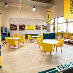 Die Driverama-Shops sind an Stop+Go-Filialen angegliedert. Die beiden Unternehmen verbindet eine strategische Partnerschaft.(Bild:  Driverama)