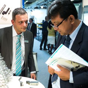 Zufriedene Organisatoren und Aussteller - das war die Siams 2026 und bestätigt damit  ihren Status als unverzichtbare Fachmesse der Mikrotechnik. (Bild:  Faji SA)