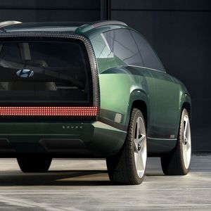 Das Konzeptfahrzeug basiert auf der E-GMP-Plattform des Hyundai-Kia-Konzerns und soll eine Reichweite von bis zu 480 Kilometern ermöglichen.(Bild:  Hyundai)