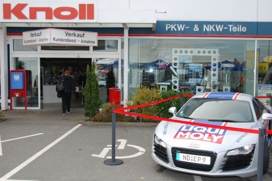 Die Konjukturschau fand vor den Toren des Knoll-Standorts in Bayreuth statt. (Archiv: Vogel Business Media)